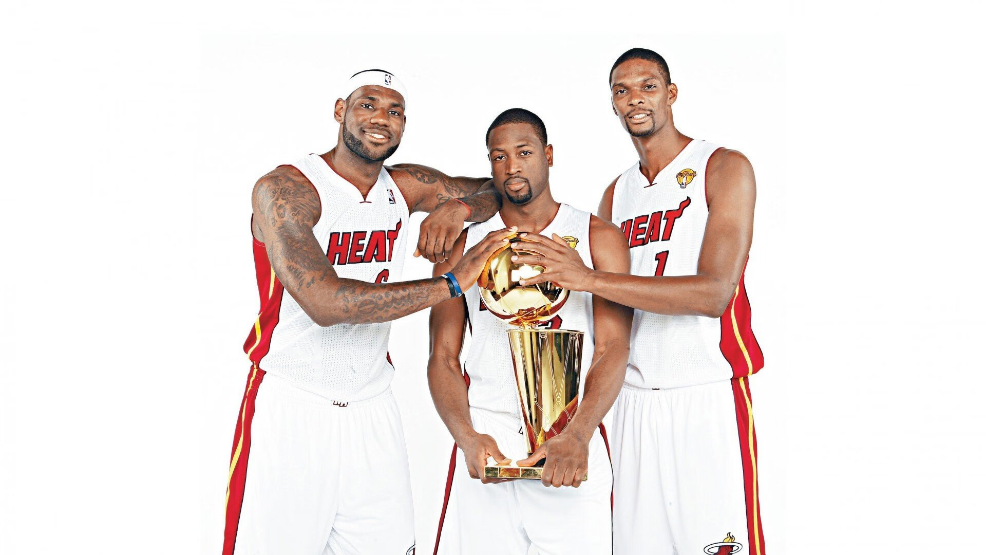 “美洲狮队凭借团队合作晋级橄榄球冠军锦标赛四强”