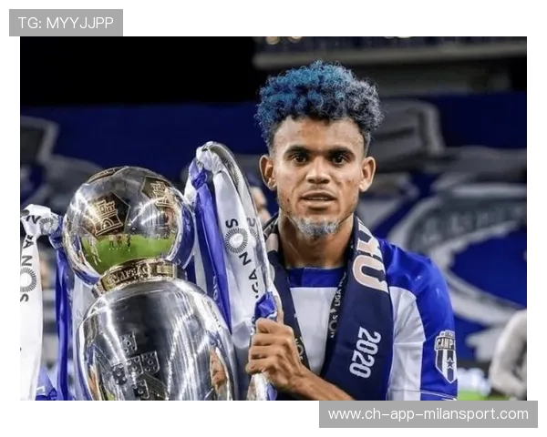 罗马诺神秘受伤，冬窗俱乐部医生紧急介入